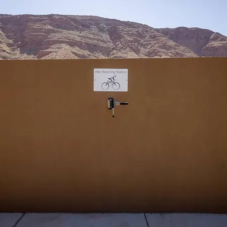 Luxury Downtown Rental - La Dolce Vita Villa #4 Moab Exterior photo